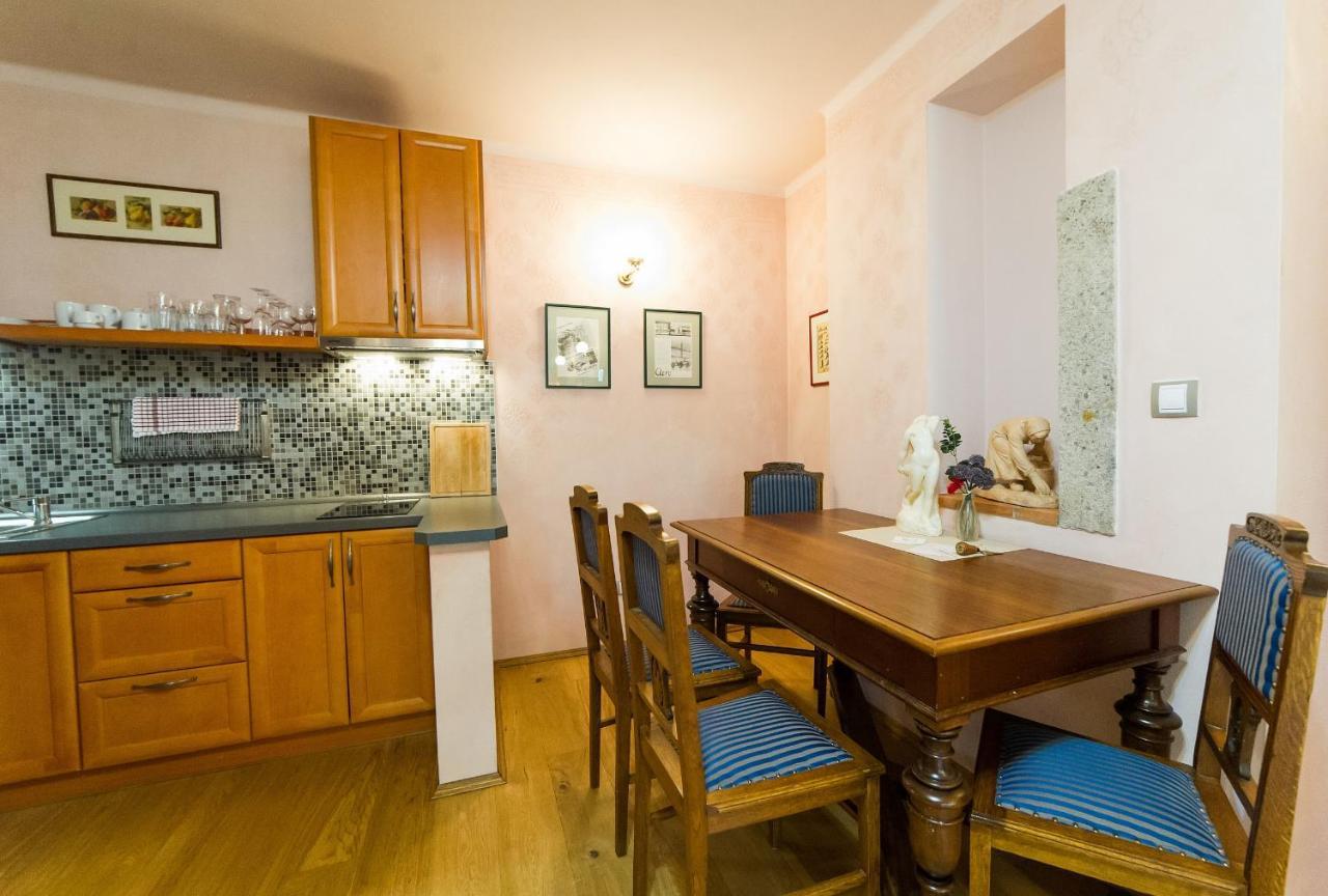 U Zvonu Apartments Чешки Крумлов Екстериор снимка