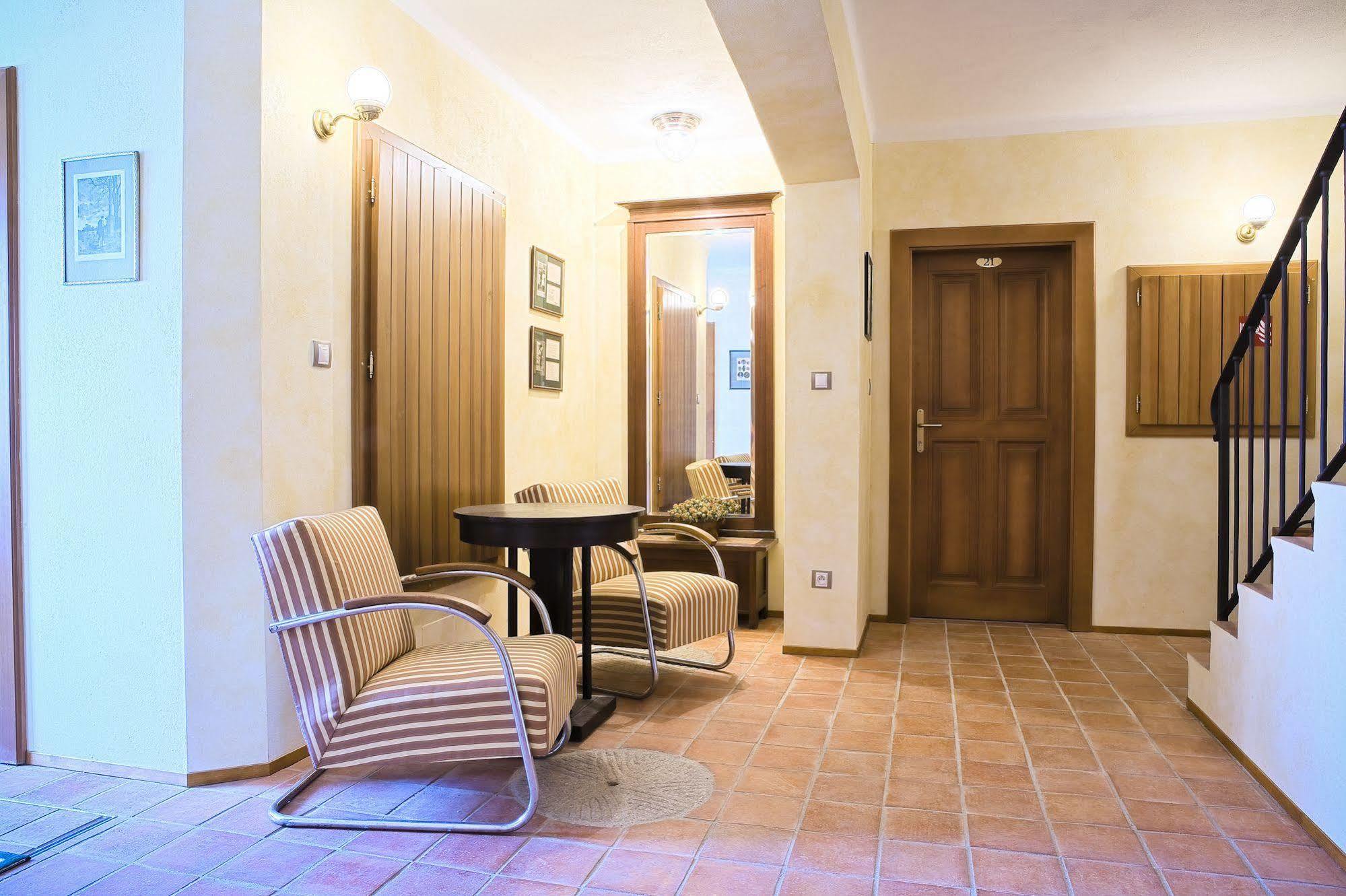 U Zvonu Apartments Чешки Крумлов Екстериор снимка